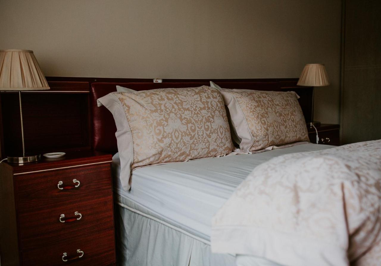 Hollyburn Villa Crulivig Екстериор снимка