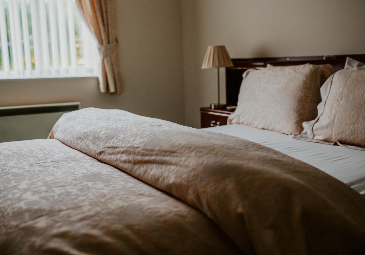 Hollyburn Villa Crulivig Екстериор снимка