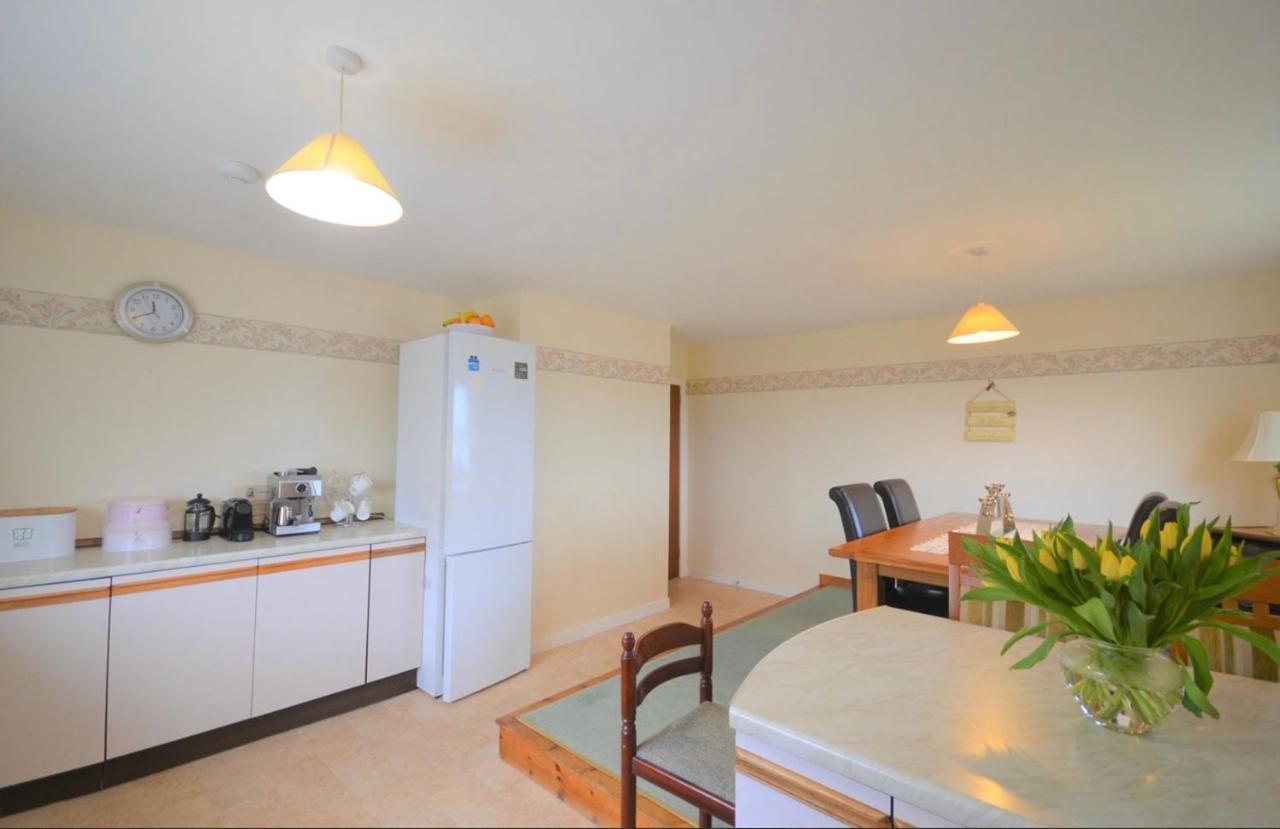 Hollyburn Villa Crulivig Екстериор снимка